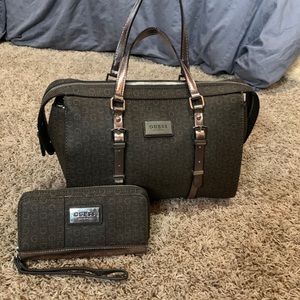 Guess purse & wallet